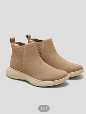 Vivaia Women's Urban Chelsea "Delilah" Nutmeg Brown Sneaker/Boots Sz 41/9.5 US